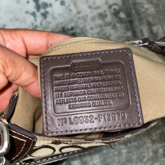 Pre Owned Coach Crossbody bag - Picture 5 of 7